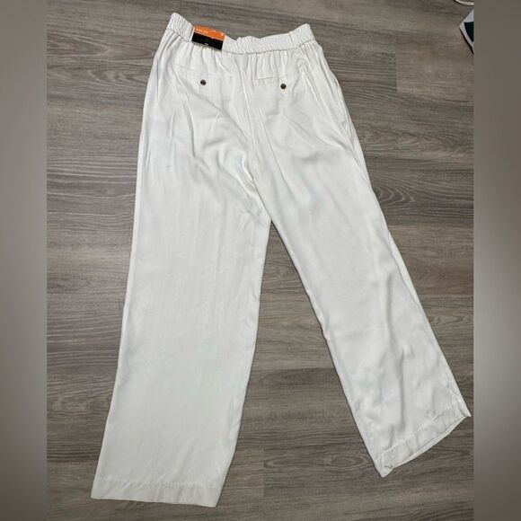 Worthington Pleated Wide Leg Size S Polar Bear White Pants
100% Rayon - Picture 4 of 11